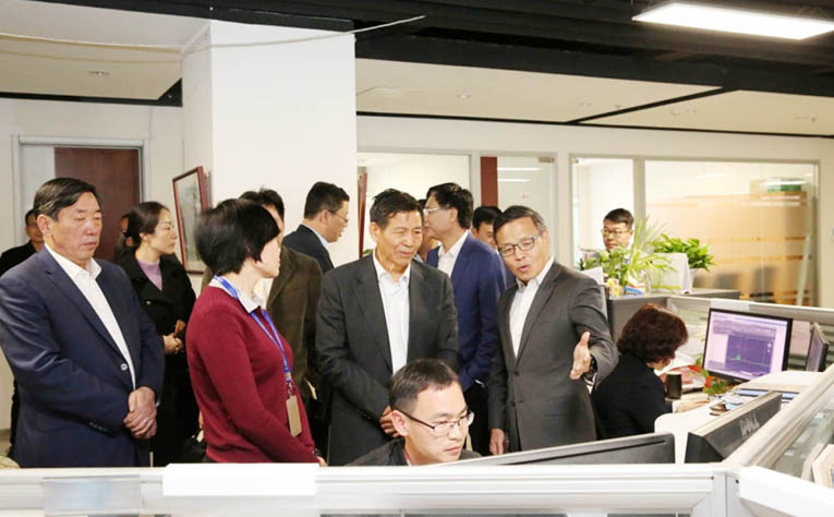 中国建材联合会会长乔龙德到中材建设调研5.jpg