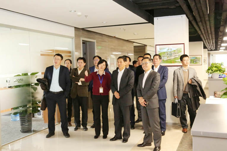 中国建材联合会会长乔龙德到中材建设调研6.jpg